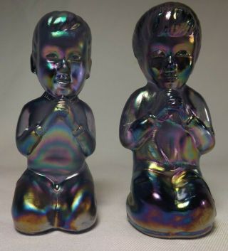 Vtg.  Fenton 4 1/4 " Tall Purple / Plum Amethyst Carnival Glass Praying Boy & Girl
