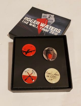 Roger Waters The Wall Tour 2010 Pin Badge Set Pink Floyd