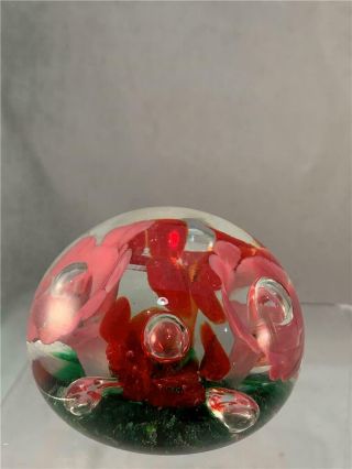 Vintage Paperweight Joe St Clair Signed Flowers Red & Pink W Control Bubble Ctrs