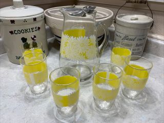 Libbey Glass Pitcher And 6 Glasses.  Midcentury Vintage.  Yellow With White Flowers