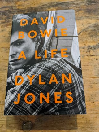 Unread David Bowie A Life Hardback Book 555 Pages