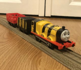 Thomas The Train Trackmaster Tomy Plarail Busy As A Bee James Bumblebee