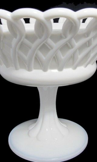 VTG - Large Lace Edge Pedestal White Milk Glass COMPOTE/FRUIT BOWL 2