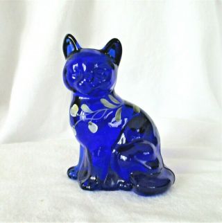 Cat Figurine Fenton Cobalt Blue Glass Hand Painted White Flower Signed Marked