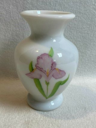 Fenton Hand - Painted (violet Hendricks) Bulb Vase With Pink Iris Flower