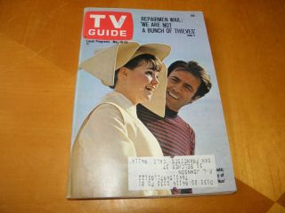 Tv Guide Mar 16 - 22,  1968 Sally Field & Alejandro Rey Flying Nun Cover Vg/fn