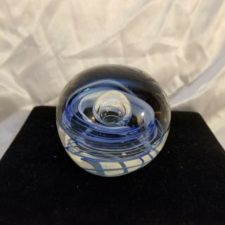 VTG Dynasty Gallery Heirloom Collectibles Blue And White Swirl Paper weight 2
