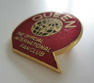 Queen - Official Vintage 1981 Fan Club Metal Enamel Lapel Pin Badge