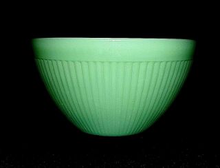 Jane Ray 7 - 1/2 X 4 " Mixing Bowl Fire King Jadite/jadeite.  Hard To Find