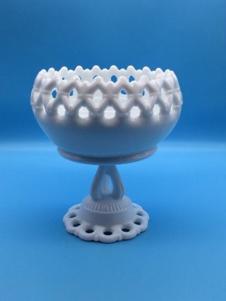 Vintage Westmoreland Milk Glass Doric Lace Pedestal Bowl