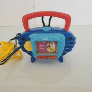 Vintage 2002 Disney Kid Clips Music Player With 5 Songs Tiger Electronics. 2
