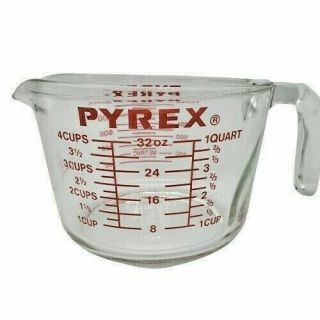 Pyrex Glass 4 Cup/1 Quart/1 Liter Measuring Cup Open Handle Red Letters