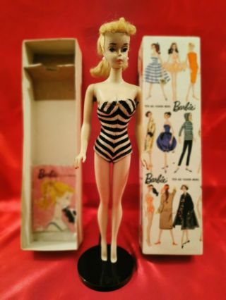 Vintage Boxed 3 Blonde Ponytail Barbie With Rare Pink Eyeliner