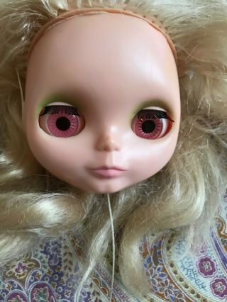1972 vintage kenner blythe doll blonde head scalp pink skin tone big eye 3