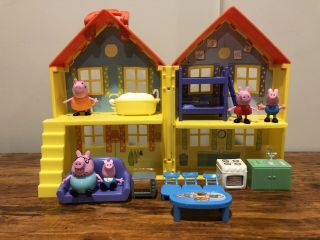 Peppa Pig Deluxe Yellow House W/ Furniture,  Figures Play Set