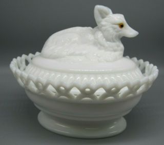 Vintage Westmoreland Milk Glass Fox/dog Covered Candy Dish