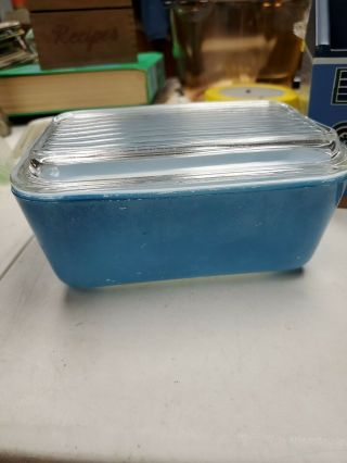 Pyrex Primary Blue Refrigerator Dish and lid 502 6 1/2 