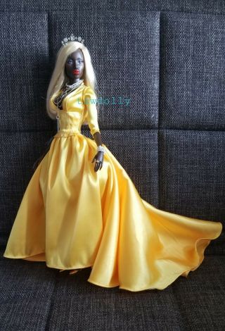 Sybarite Superdoll - Nrfb Gen X Sybarite Vushka With Handmade Costume