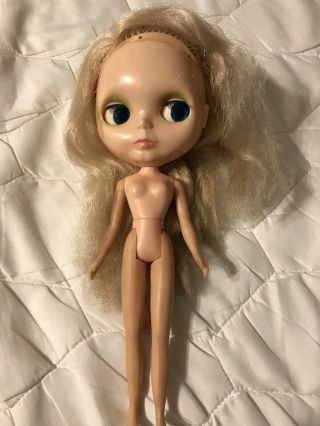 Vintage 1972 Kenner Blythe Doll Color Change Eyes,  Blonde