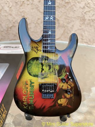 Kirk Hammett / Metallica - Exclusive Mini Guitars / 1:4 Scale