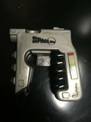 Space 1999 Stun Gun Disc Shooting Toy