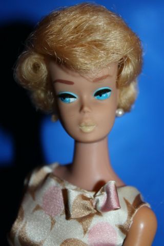 European Vintage Barbie Bubble Cut Side Part - No Retouches