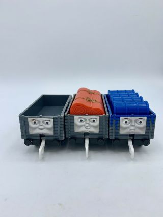2009 Thomas & Friends Trackmaster Troublesome Trucks With 2 Removable Cargo