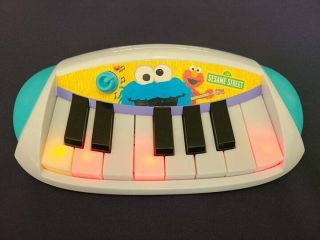 2010 Hasbro Sesame Street ELMO LET ' S ROCK White Piano Keyboard Musical Toy 3
