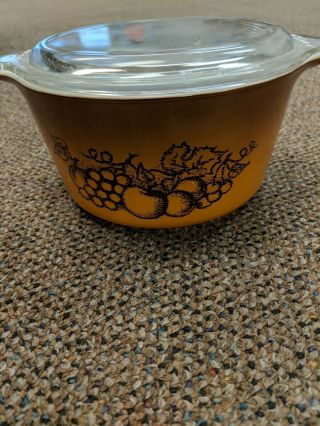 Vintage Pyrex Old Orchard Fruit Brown Tan 1 Qt.  Casserole Bowl 473 W/lid