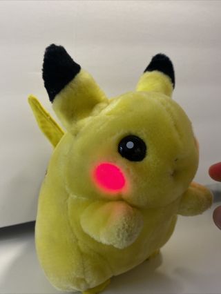 1998 Nintendo Pokemon I Choose You Pikachu Electronic Talking Plush Doll