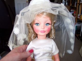 Vintage Italian Furga Alta Moda Bride Doll 17 