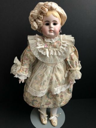Rare Antique German Kuhnlez (?) Halbig (?) Closed Mouth Molded Hair Doll 2