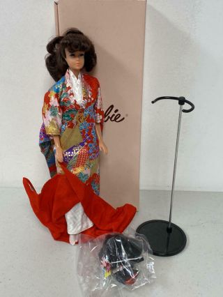 1986 Ma - Ba Brunette Pb Uchikake Kimono Barbie