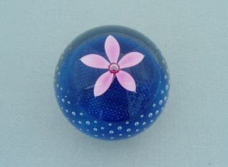 CAITHNESS GLASS LAMPWORK BUBBLE PAPERWEIGHT ' FLOWER IN THE RAIN ' FOR ROYAL 2