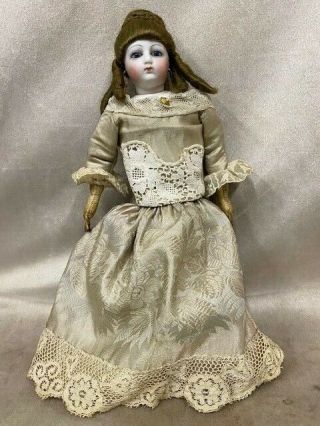 Antique Porcelain Doll Closed Mouth