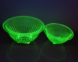 2 Vintage Depression Era Green Uranium Vaseline Glass Mixing Bowls