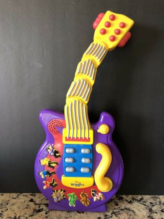 The Wiggles Guitar Wiggly Giggly Singing Dancing.  Spin Master 2004