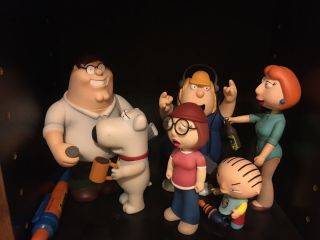 Family Guy Griffin Family Action Figures Set Of Six (out Of Box) W/ Bonus Item
