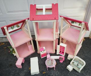 Vintage A Frame Pink Barbie Dream House Furniture Accessories plants box 1667 2