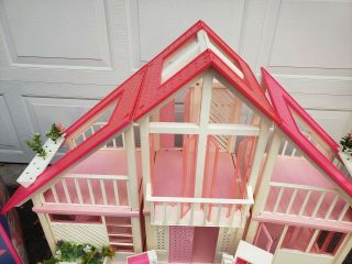 Vintage A Frame Pink Barbie Dream House Furniture Accessories plants box 1667 4