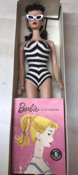 GORGEOUS All Vintage 3 Brunette Ponytail Barbie TM Box Stand 1959 1960 2