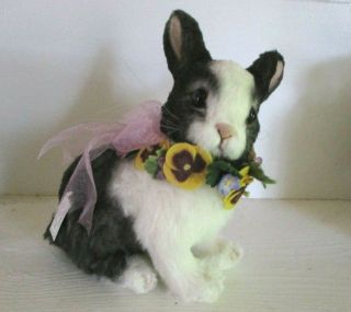 Limited Edition,  R.  John Wright Pansy Rabbit,  No Box Or Ppwrk