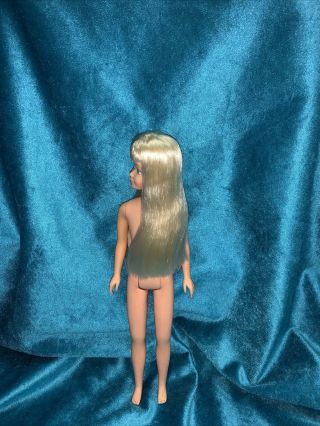 Vintage Platinum Blonde Skipper HTF Pink Skin (Bend Leg Doll 1030?) Cute 3