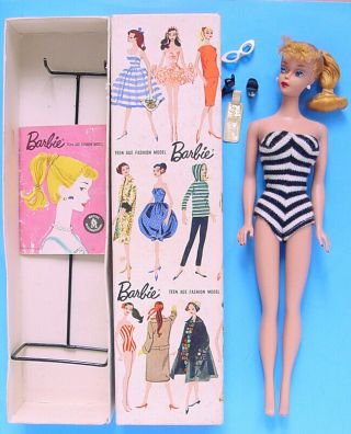 Lovely 1960 Blonde 4 Ponytail Barbie In Hair Set Boxed W Wrist Tag