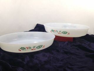 Set Of 2 Termocrisa Christmas Holly & Berry Milk Glass Platters Serving Dishes
