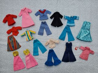 Vintage 1970 Topper Dawn doll with several outfits 3