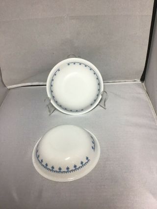 Corelle Living Ware Snowflake Garland Set Of 2 5 3/8” Berry Bowls Guc