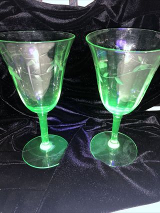 2 Vintage Depression Green Glasses 6.  5 " Etched Optic Leaves Uranium Vaseline