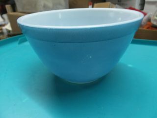 Pyrex Blue 401 Mixing Bowl