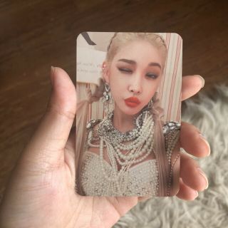 Chungha Ioi Flourishing Snapping Official Kpop Photocard Pc